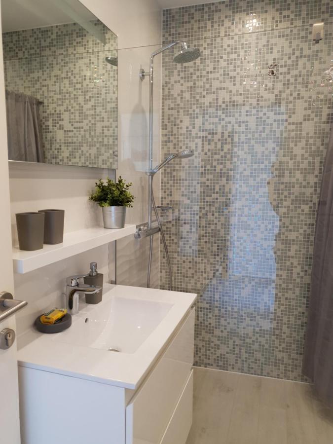 Gulin Apartments Vodice Ngoại thất bức ảnh