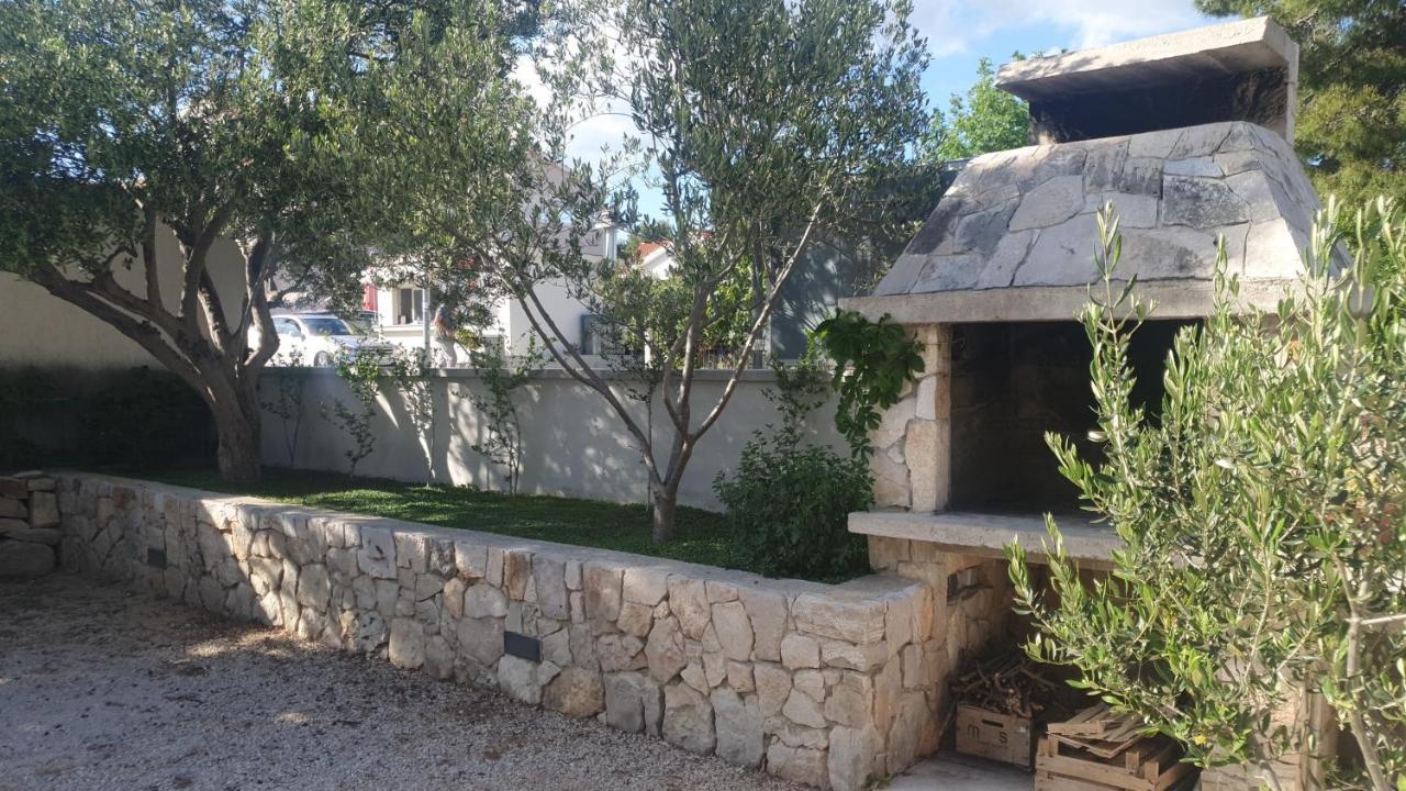 Gulin Apartments Vodice Ngoại thất bức ảnh