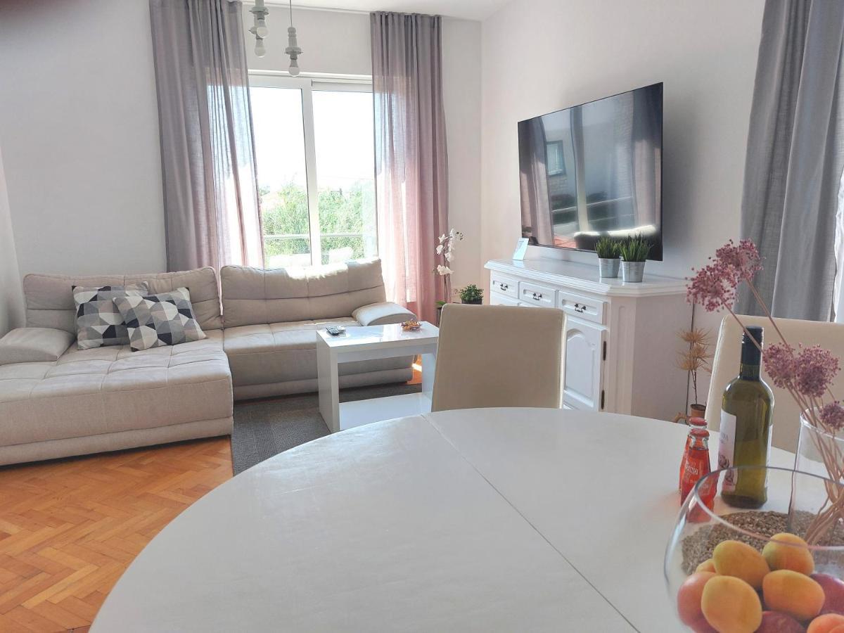 Gulin Apartments Vodice Ngoại thất bức ảnh